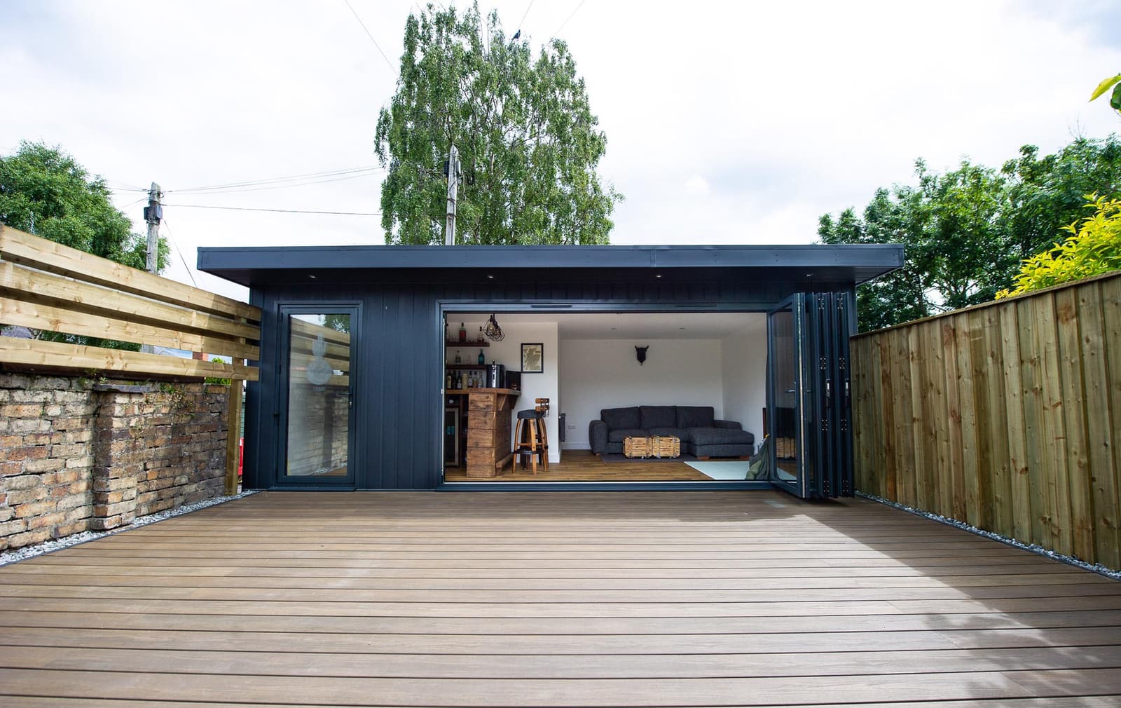 Kilmarnock Garden Studio Bar